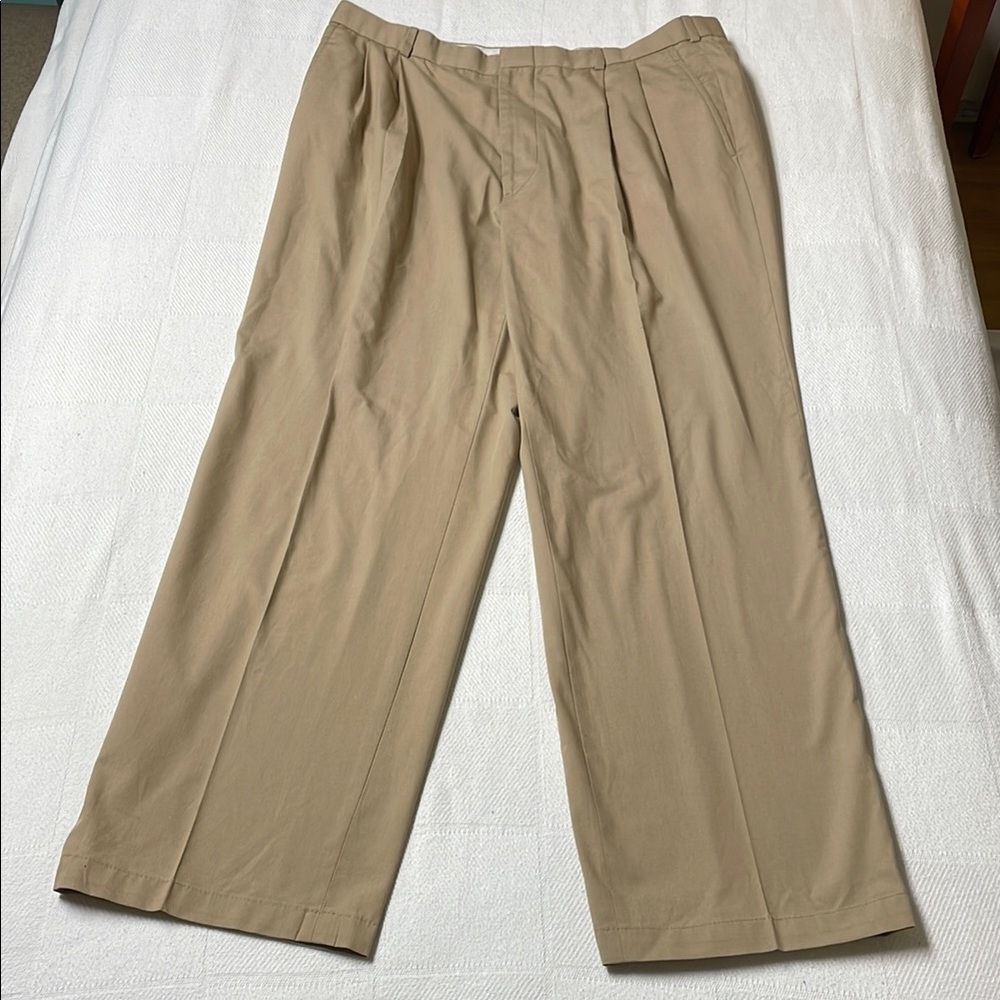 Brooks Brothers stretch 346 men’s khakis 32/31 - preowned